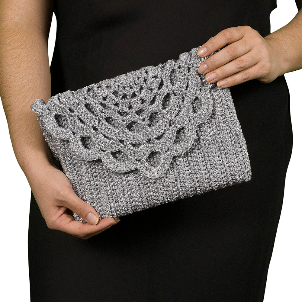red carpet clutch bag by kiki crochet patterns