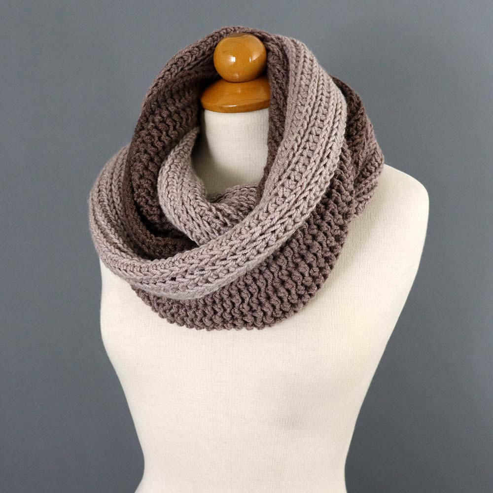 simple infinity scarf by kiki crochet patterns