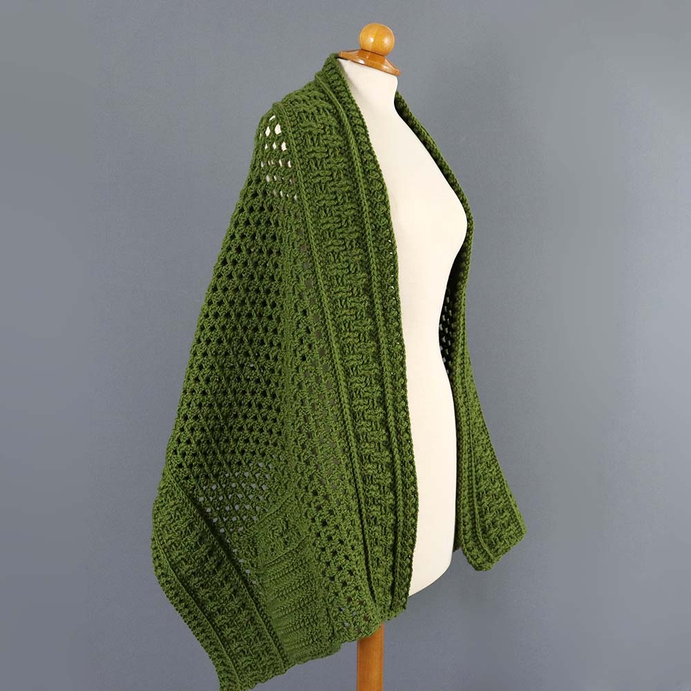 textures and grannies pockets shawl by kiki crochet patterns