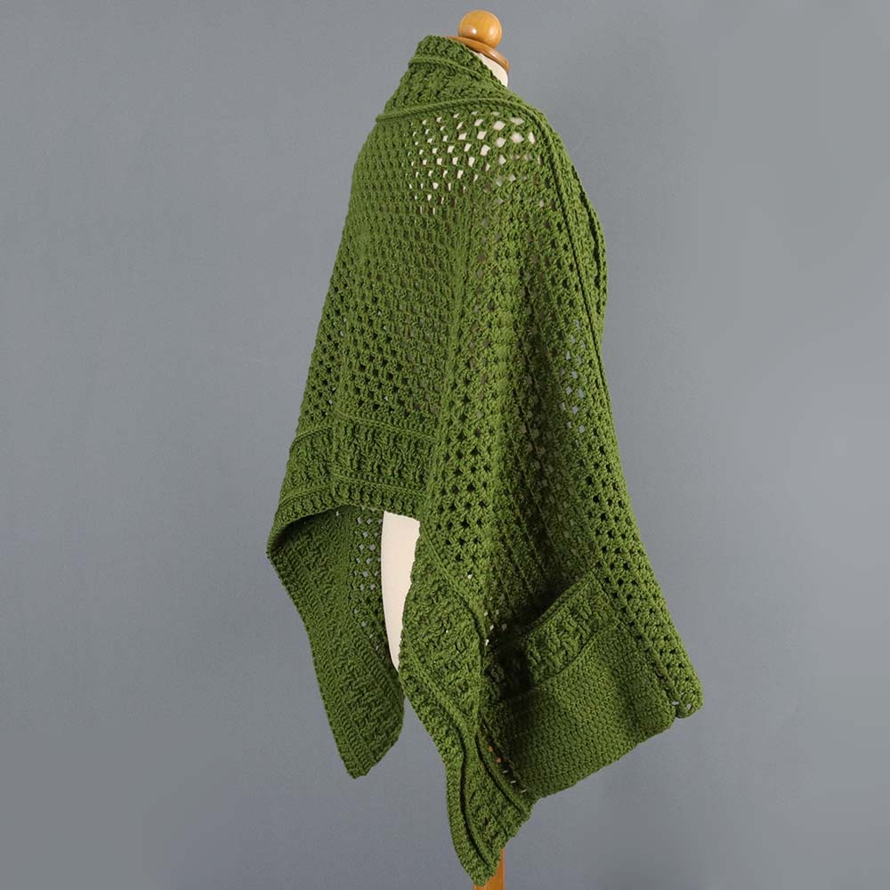 textures and grannies pockets shawl by kiki crochet patterns