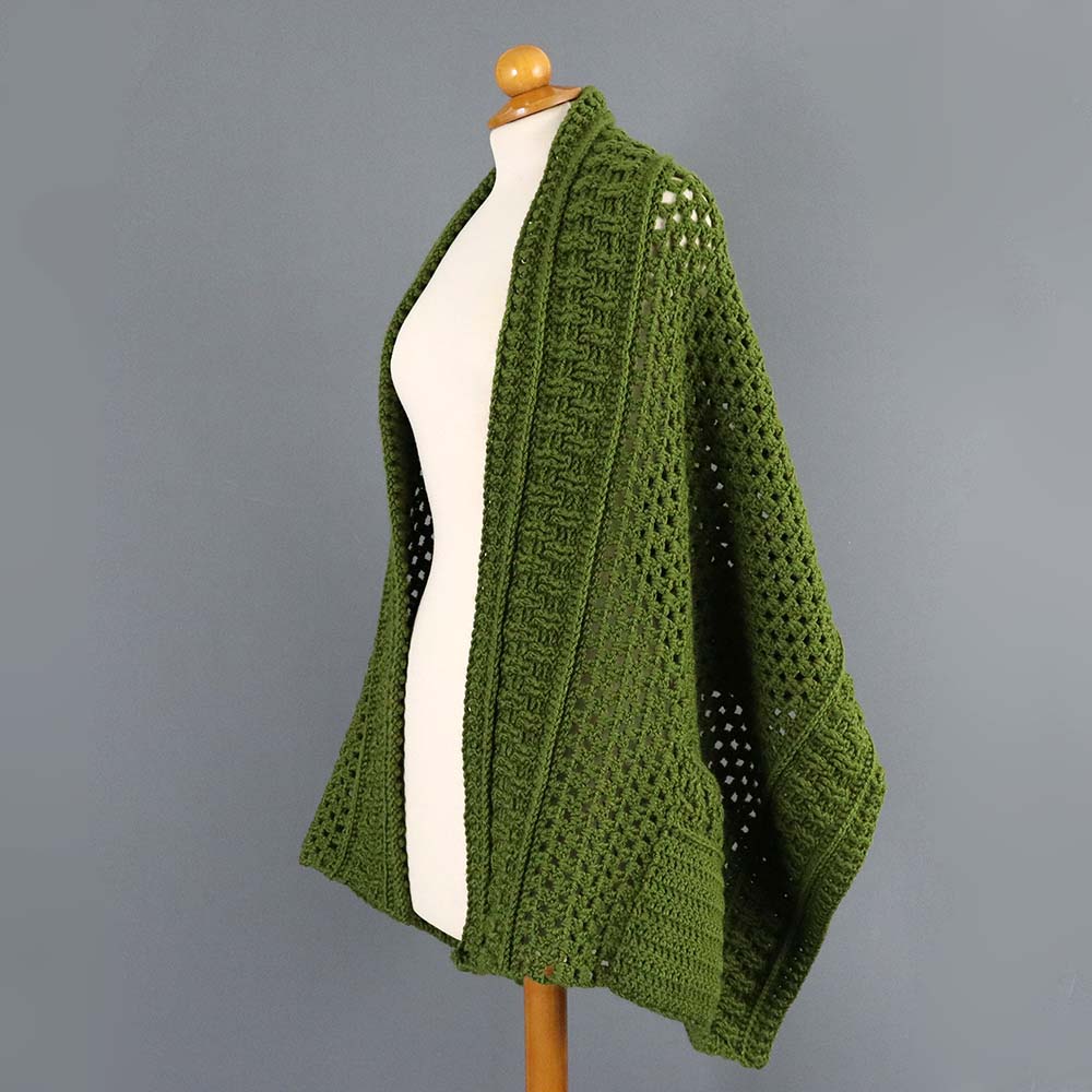 textures and grannies pockets shawl by kiki crochet patterns